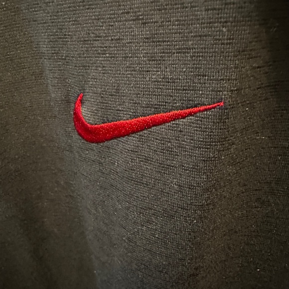 Nike Men's very Dark Gray/Black Polo with Red Cincinnati Reds and Nike logos. - Picture 4 of 10